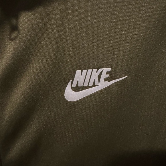 Nike Green Zip Up Jacket - Picture 4 of 9